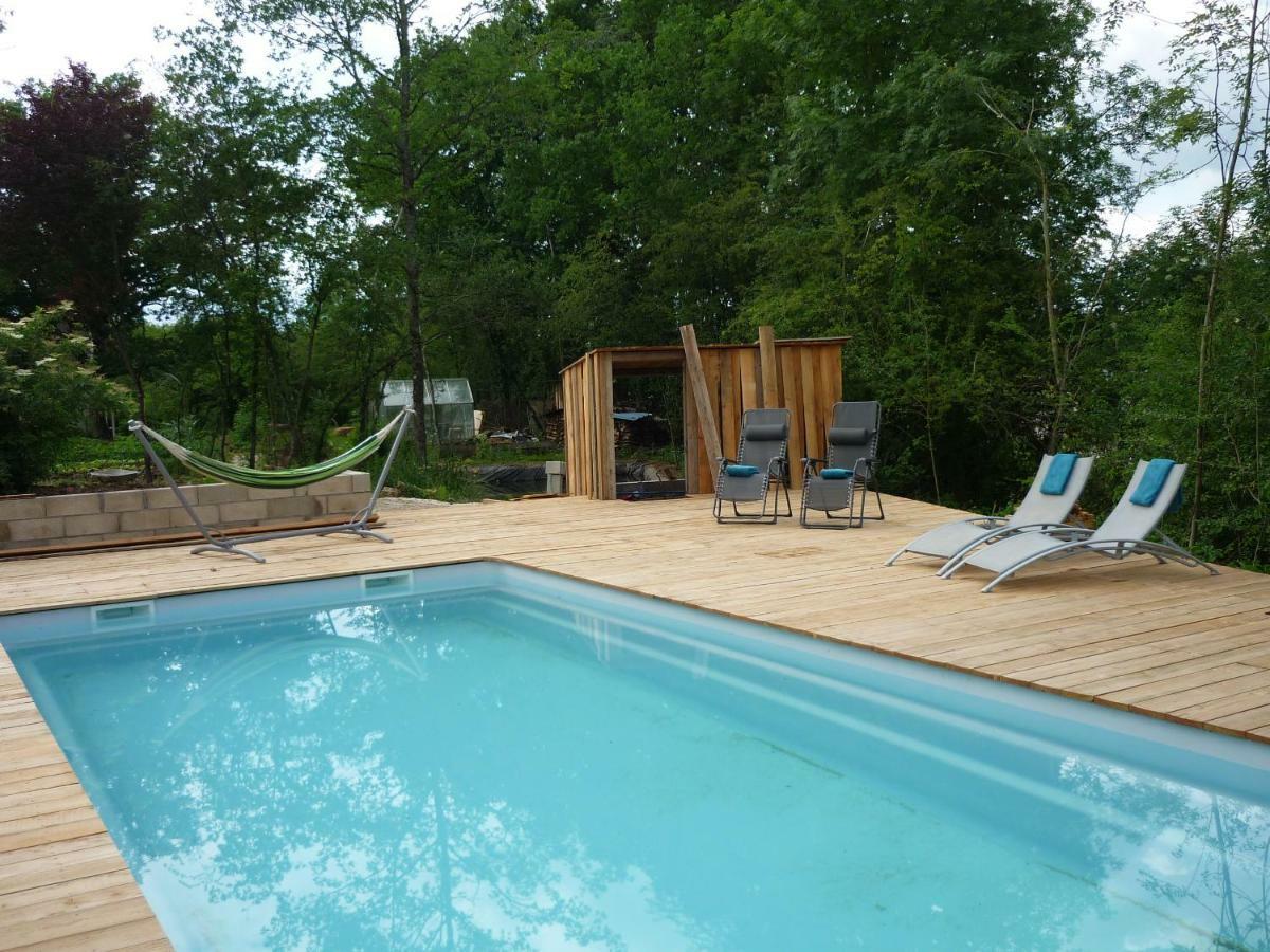 Villa Hexagonal Tower For 2 With Shared Pool Semur-en-Auxois Exterior foto